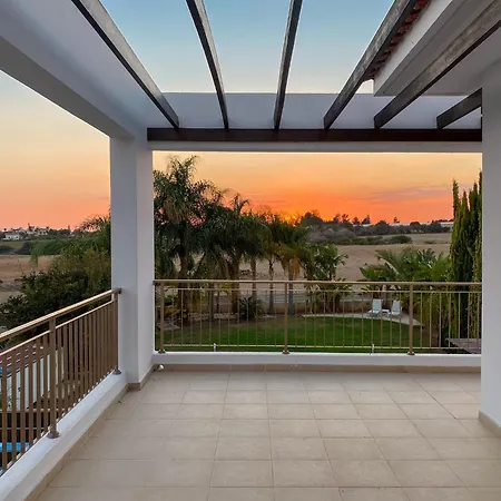 Aris Agios Theodoros