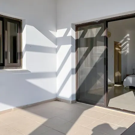 Aris Agios Theodoros