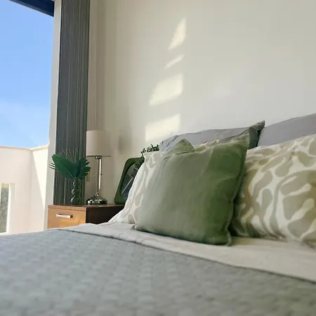 Aris Agios Theodoros