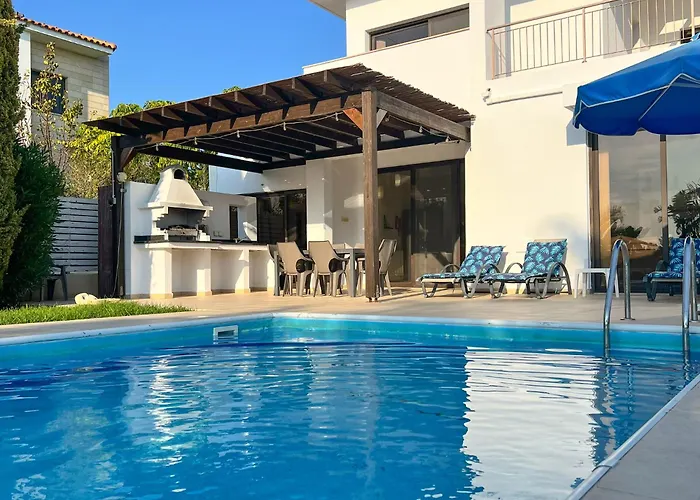 ヴィラ Aris Agios Theodoros