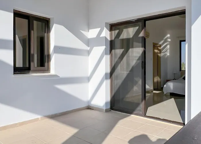 Aris Agios Theodoros